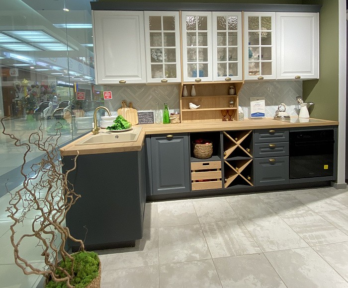 м. Бульвар Дмитрия Донского