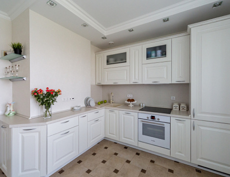 Белая кухня в Анапе