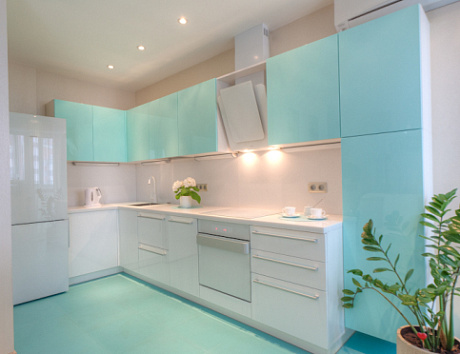 Глянцевая кухня в Анапе