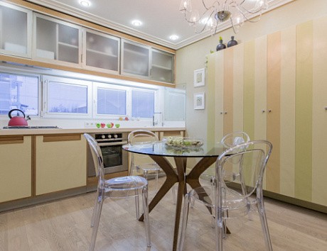 Светлая кухня в Воронеже