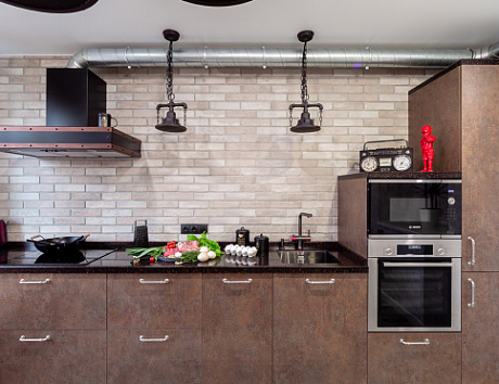Коричневая кухня в Мурманске