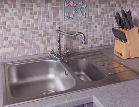 Фиолетовая кухня в Ярославле