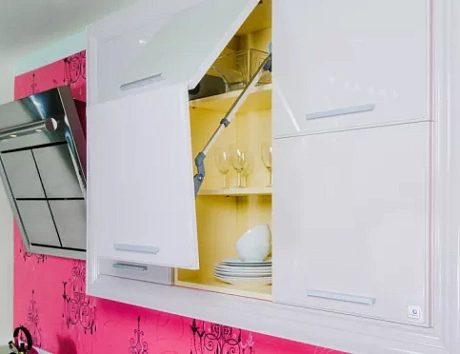 Фиолетовая кухня во Владивостоке