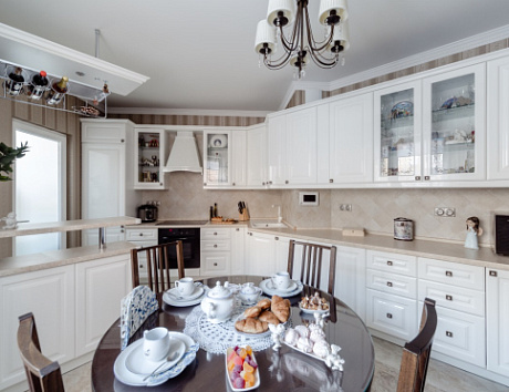 Кухни до потолка – современные модные тенденции