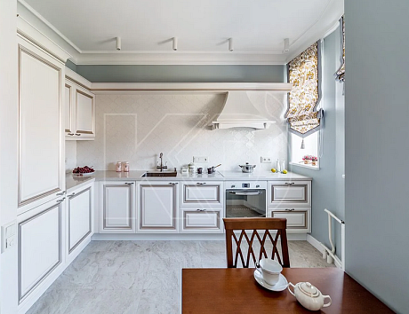 Современный дизайн белой кухни. Приобрести модные и стильные белые кухни предлагает фабрика «Кухонный двор». 