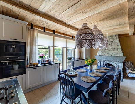 Белая кухня в Кирове