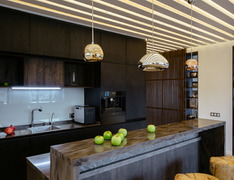 Темная кухня