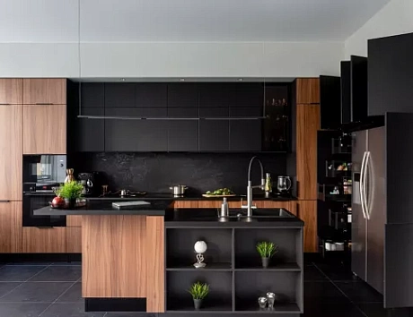 Коричневая кухня в Новосибирске