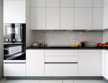 Светлая кухня в Воронеже