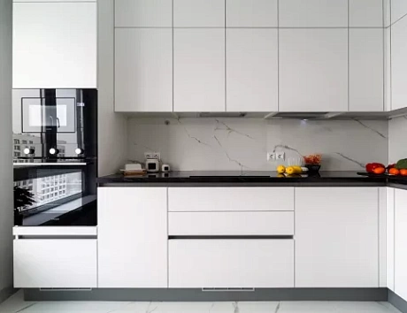 Белая кухня в Липецке