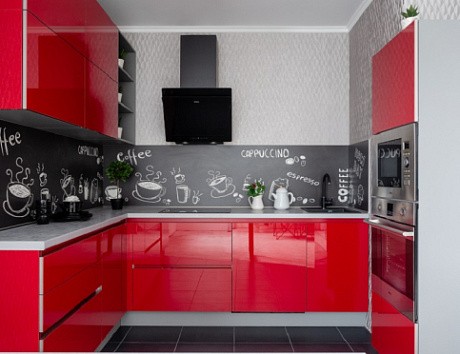 Красная кухня в Санкт-Петербурге