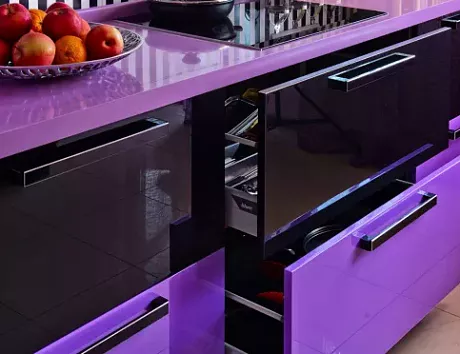 Фиолетовая кухня в Егорьевске