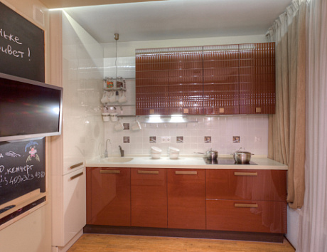 Коричневая кухня в Мурманске